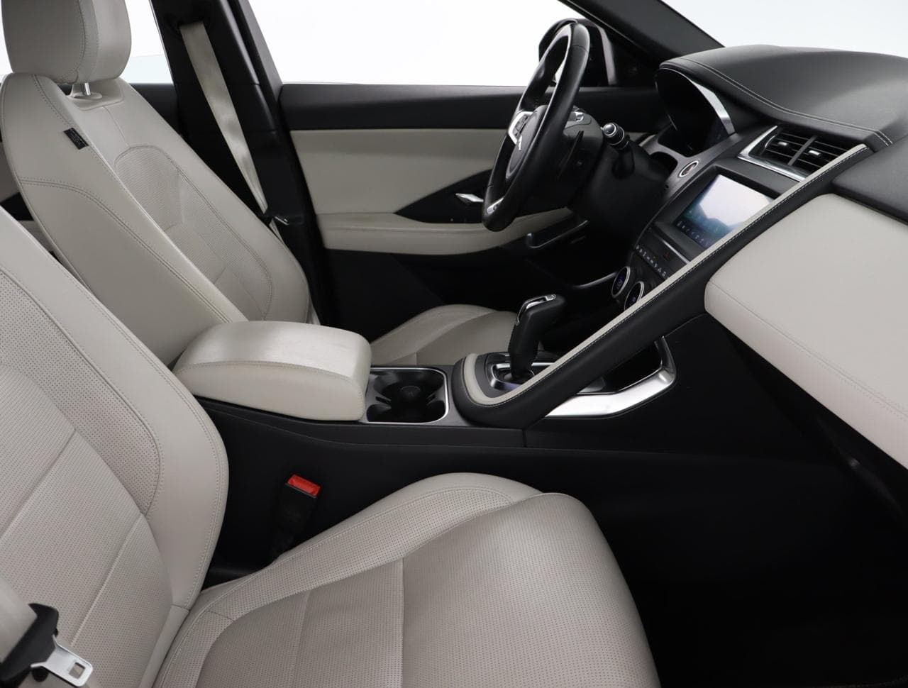 2019 Jaguar E-PACE - 12