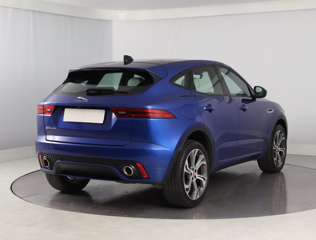 2019 Jaguar E-PACE - 7