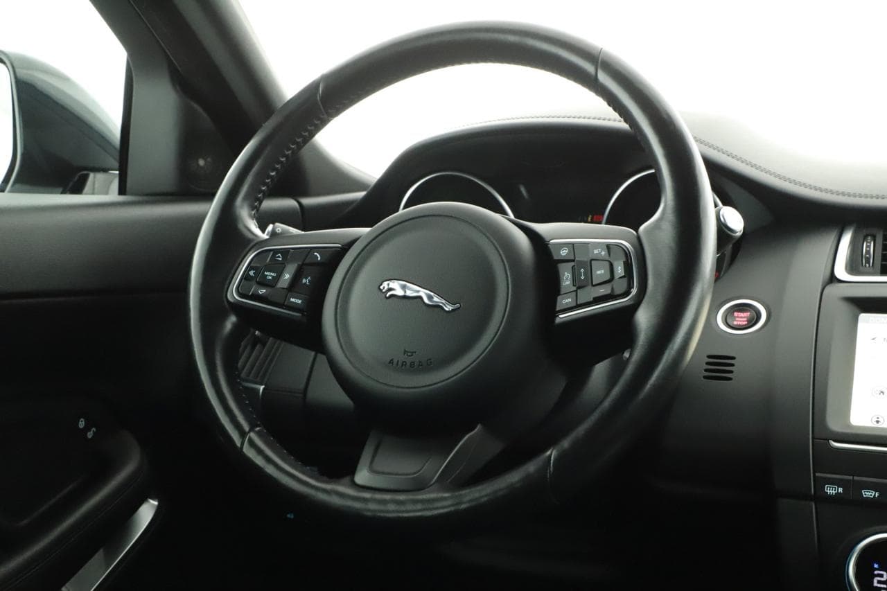 2019 Jaguar E-PACE - 15