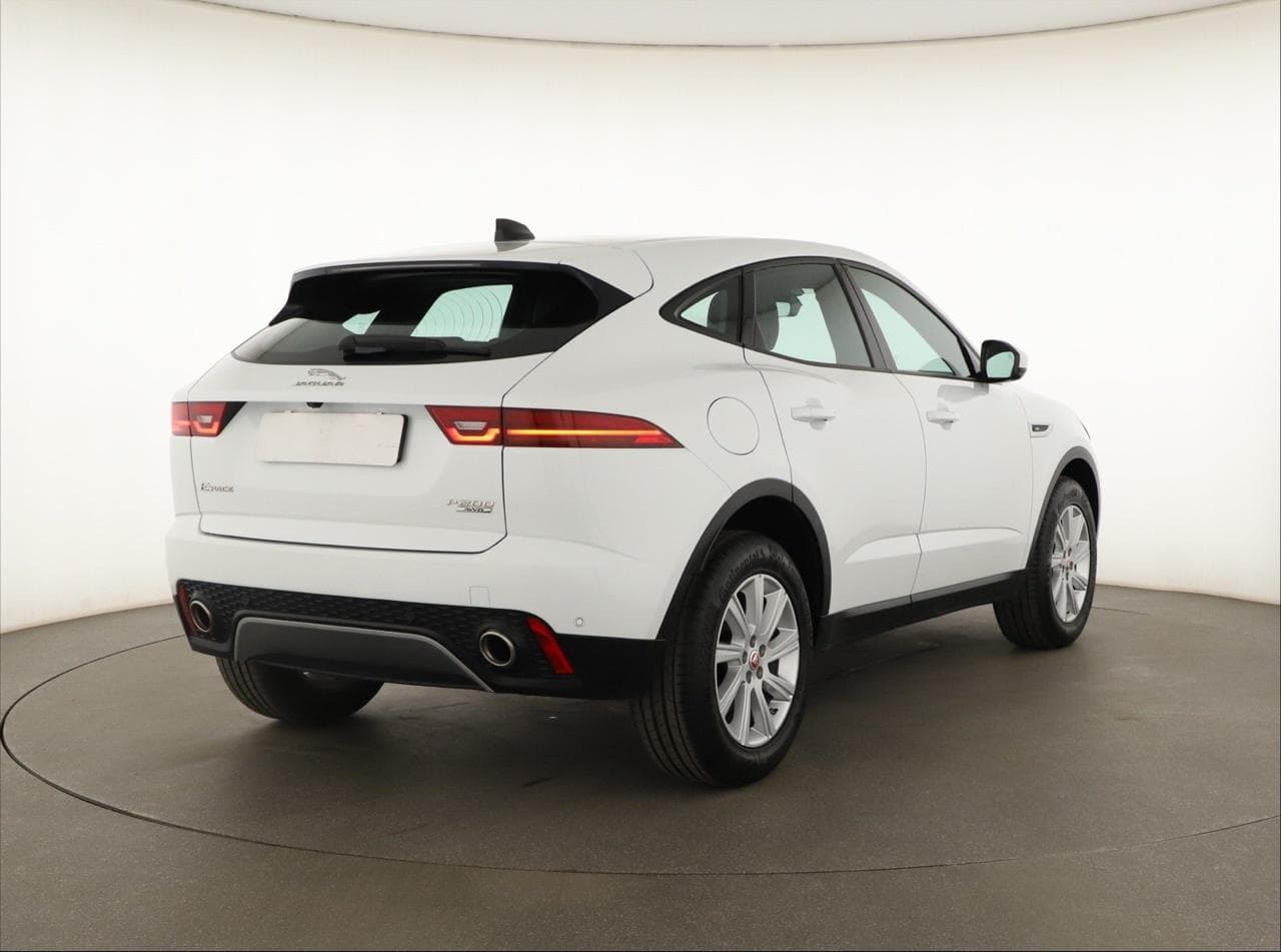 2019 Jaguar E-PACE - 7