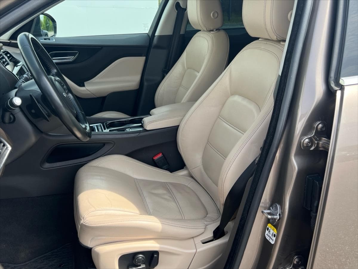2017 Jaguar F-PACE - 20
