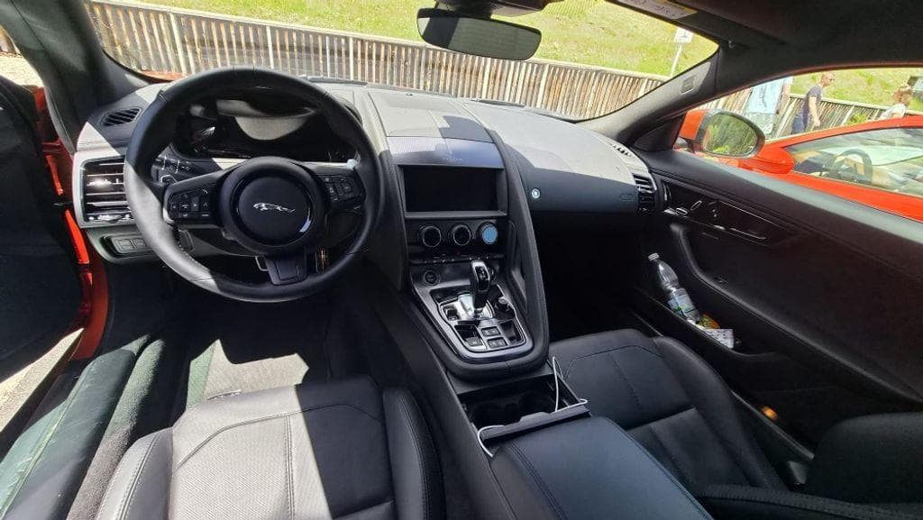 2022 Jaguar F-TYPE - 10