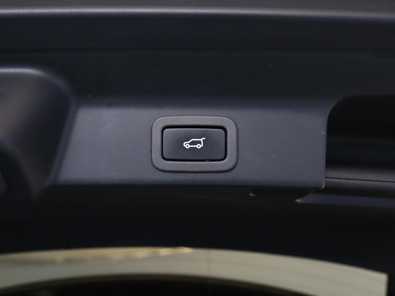 2017 Jaguar F-Pace - 20