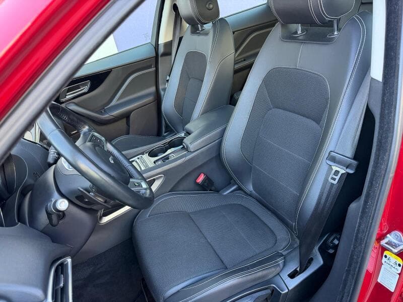 2016 Jaguar F-Pace - 10