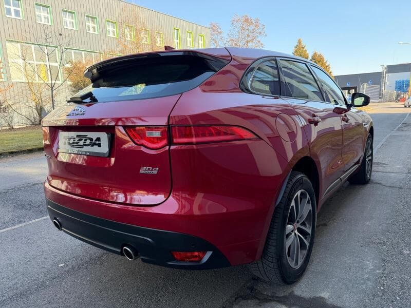 2016 Jaguar F-Pace - 5