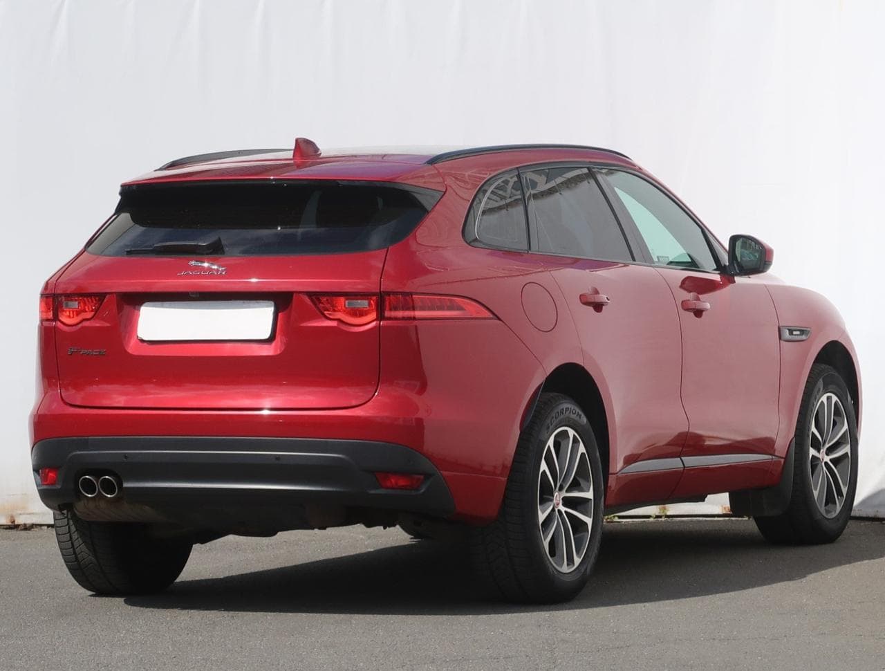 2017 Jaguar F-PACE - 7