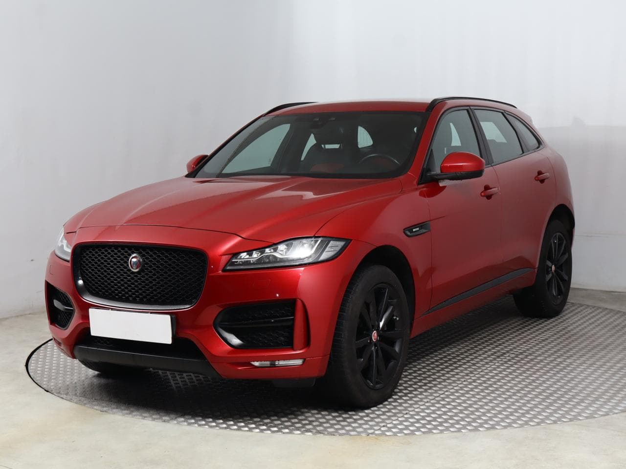 2017 Jaguar F-PACE - 3