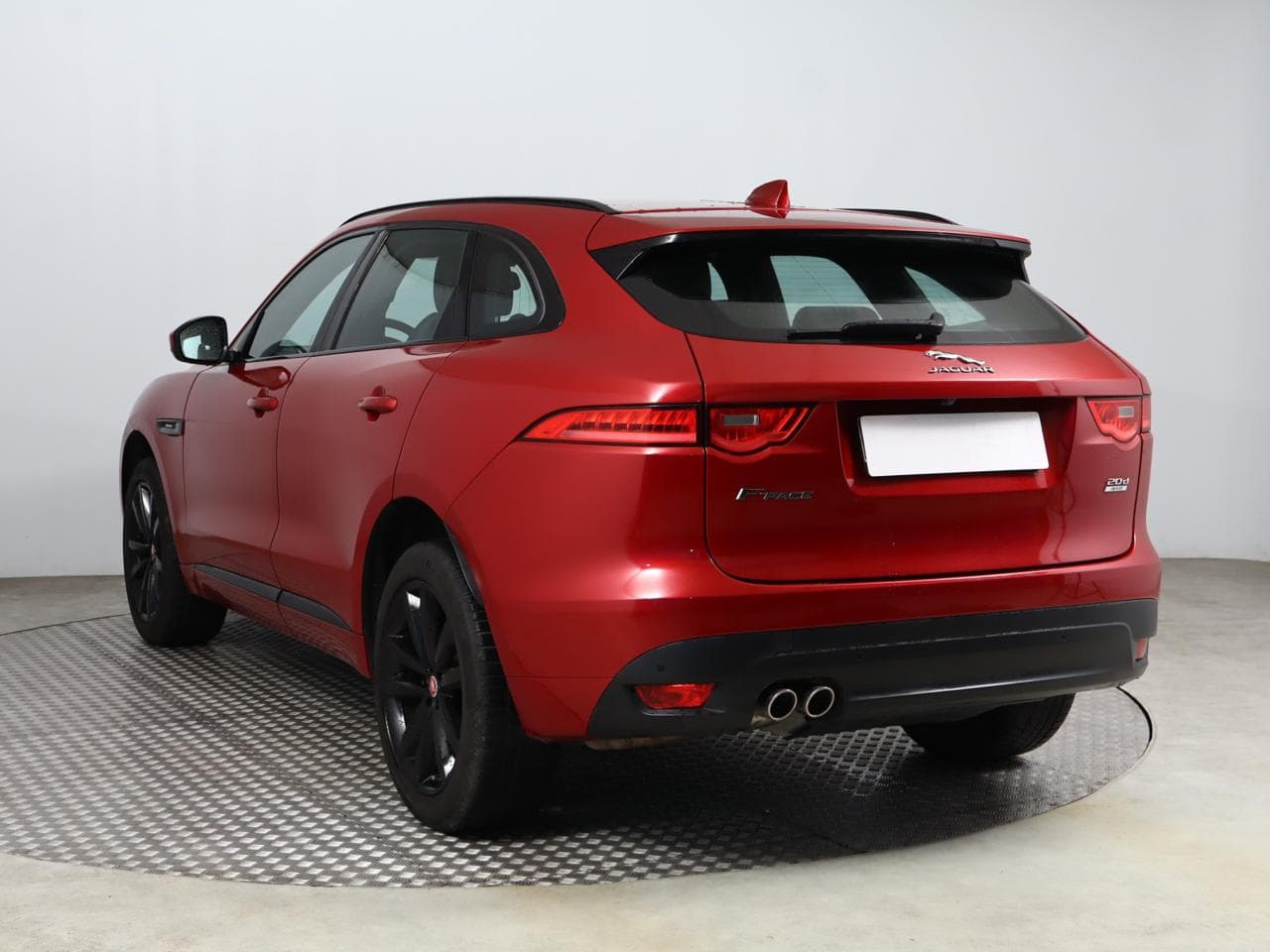 2017 Jaguar F-PACE - 5