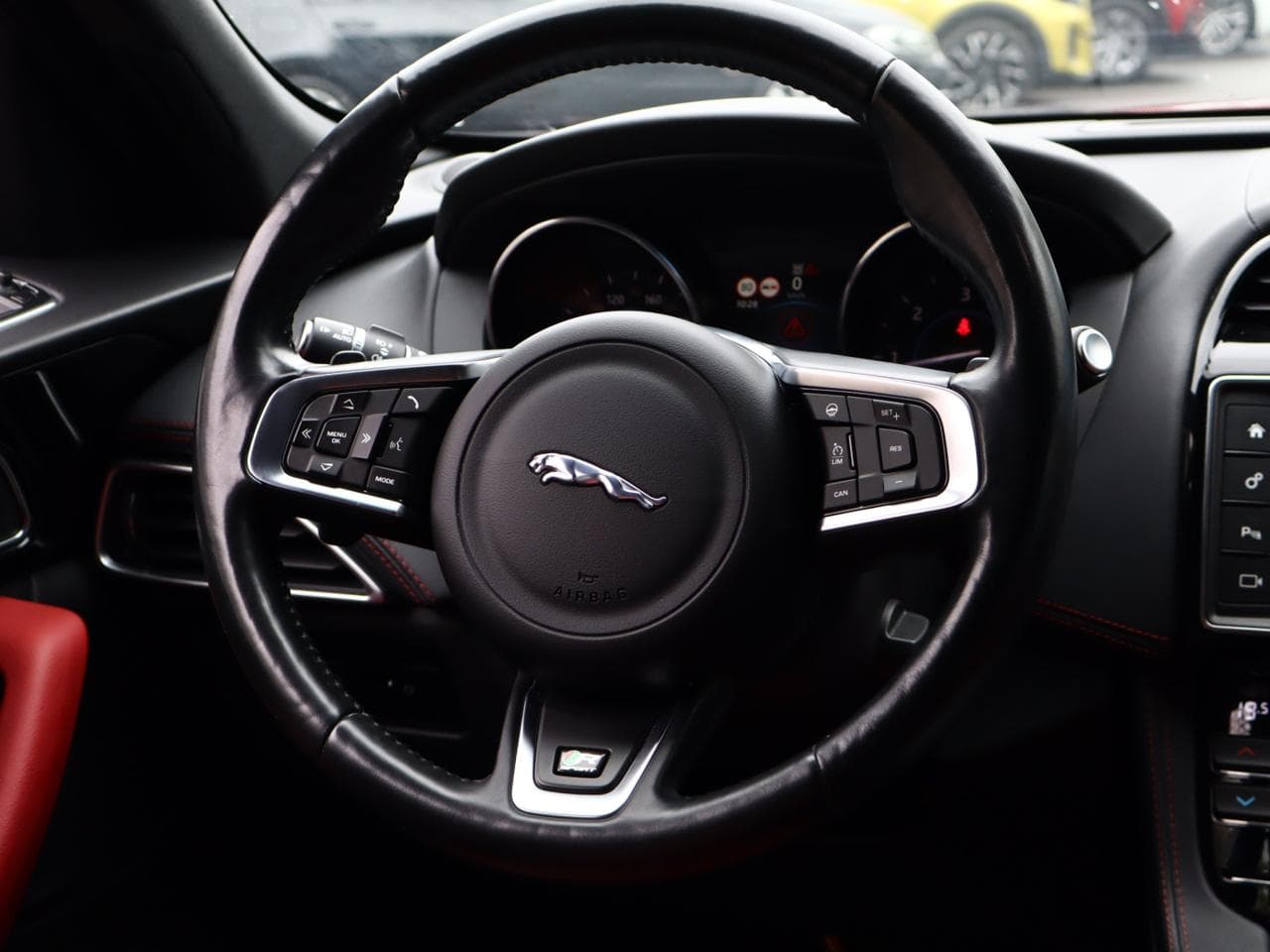 2017 Jaguar F-PACE - 20