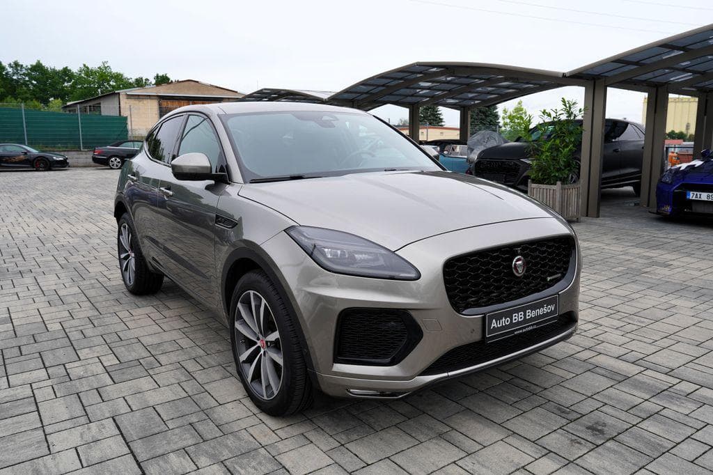 2021 Jaguar F-PACE - 22