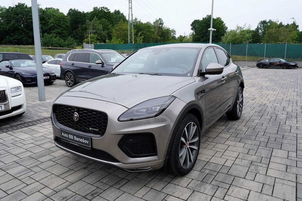 2021 Jaguar F-PACE - 4