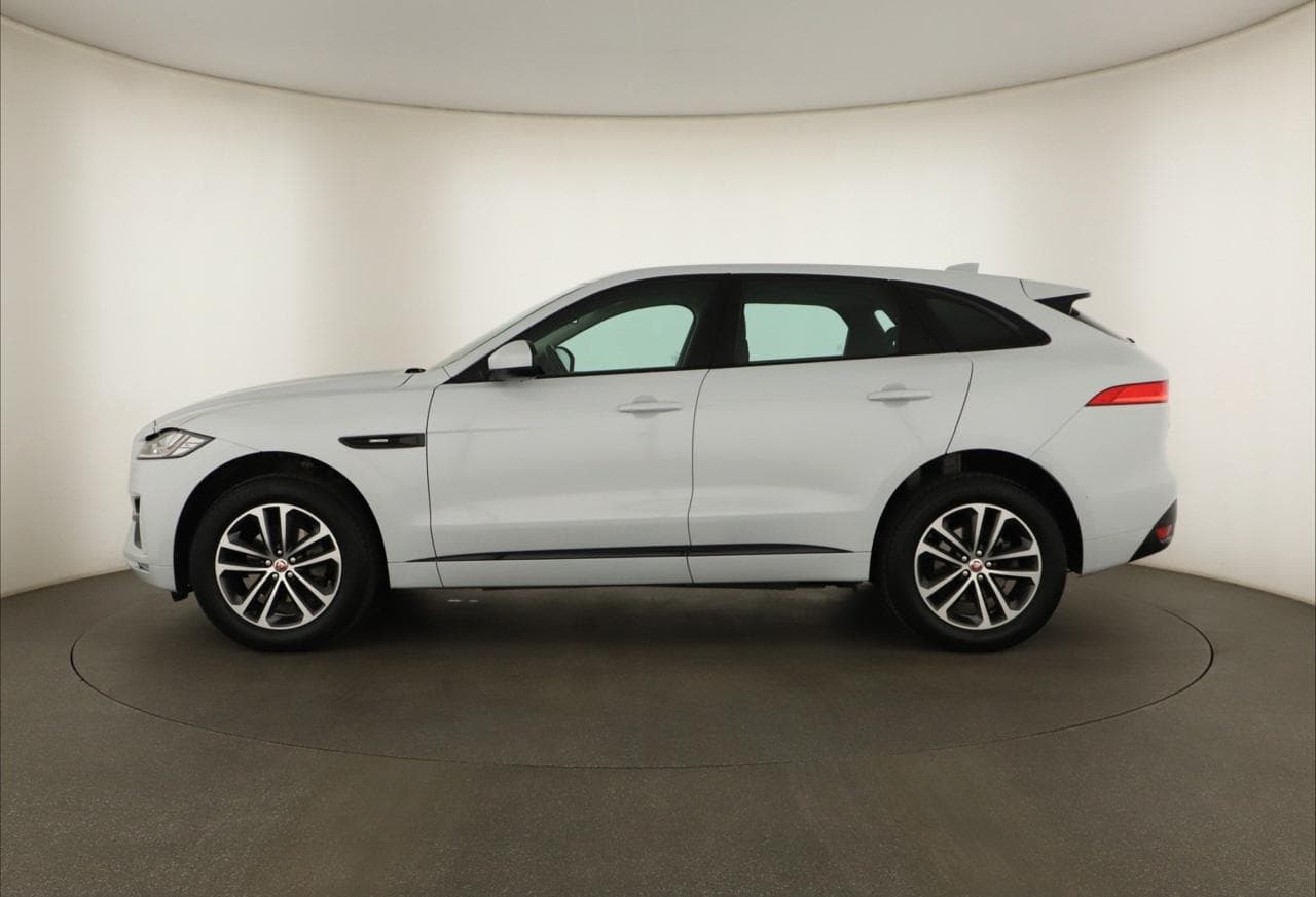 2017 Jaguar F-PACE - 4