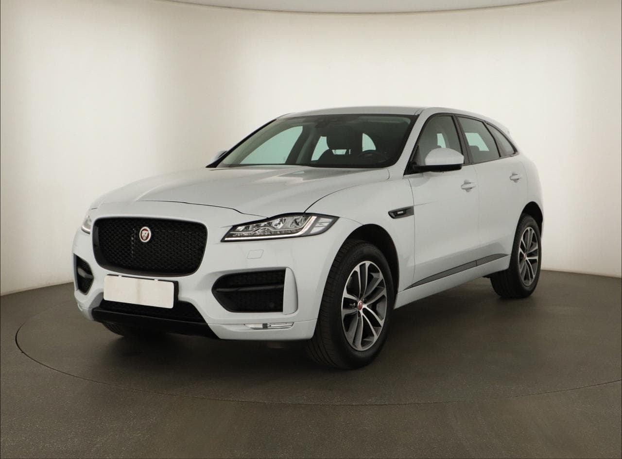 2017 Jaguar F-PACE - 3