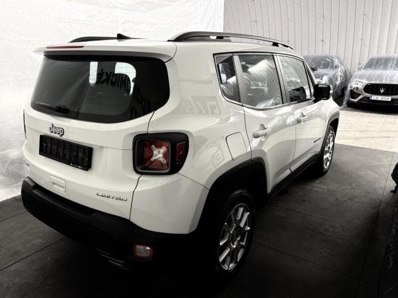 2020 Jeep Renegade - 3