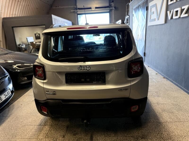 2014 Jeep Renegade - 6