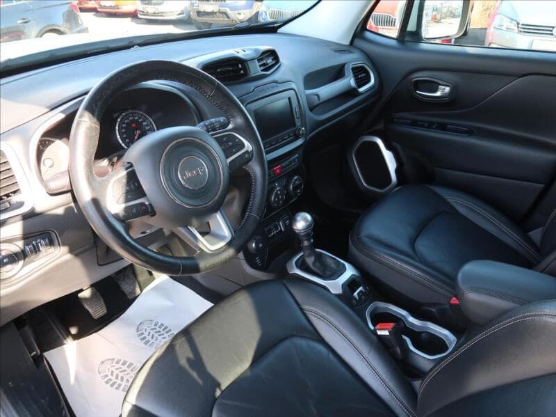 2014 Jeep Renegade - 9