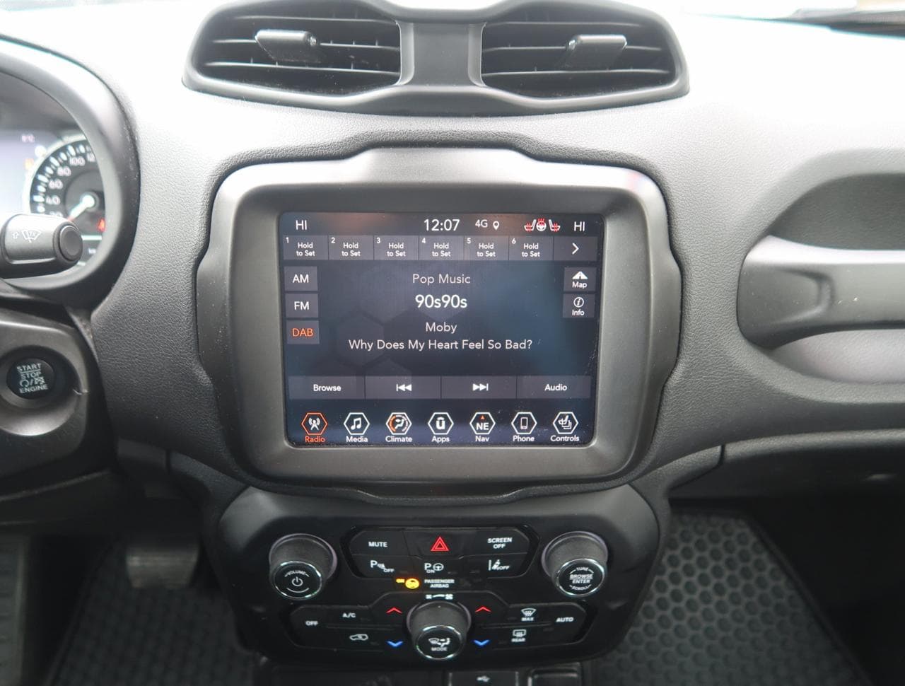 2021 Jeep Renegade - 18