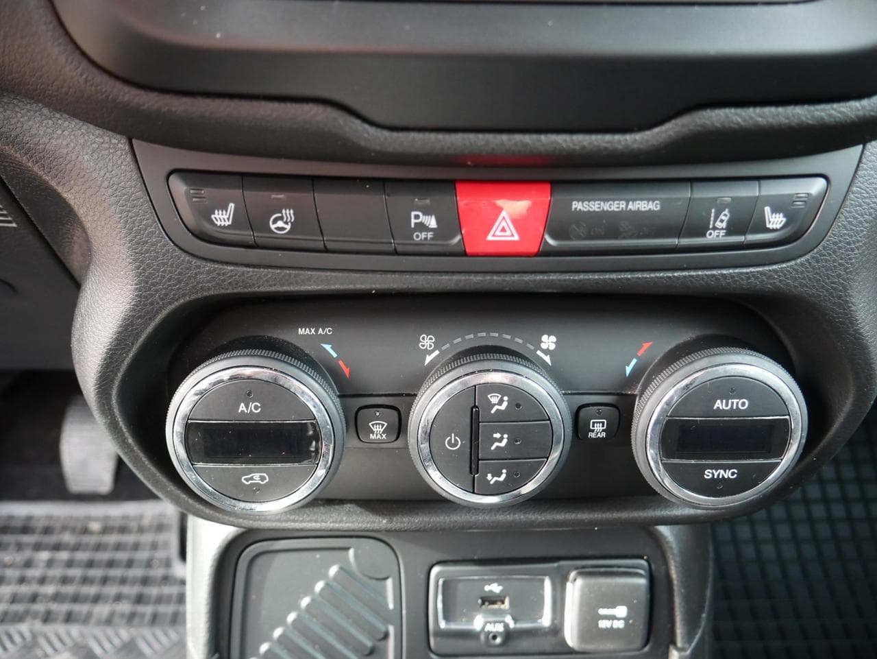 2016 Jeep Renegade - 15