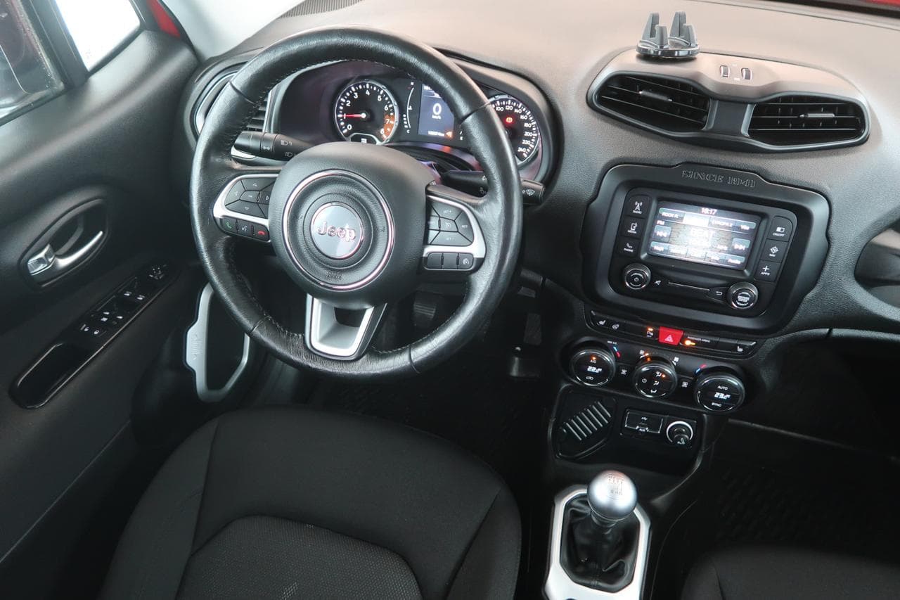 2018 Jeep Renegade - 9