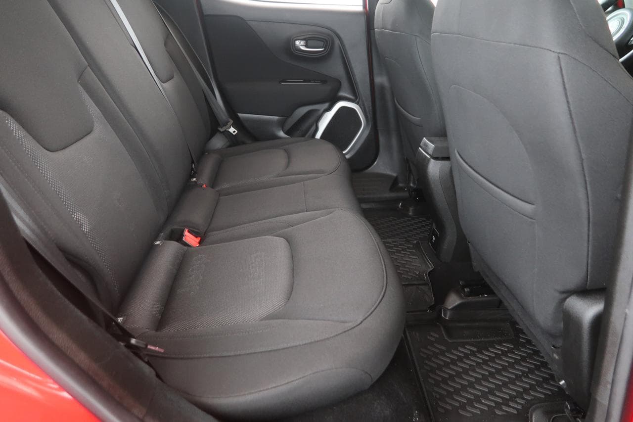 2018 Jeep Renegade - 13