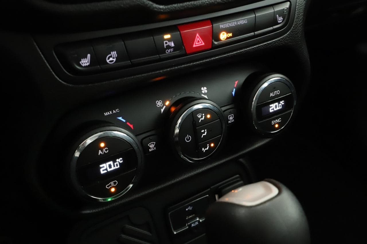 2017 Jeep Renegade - 18