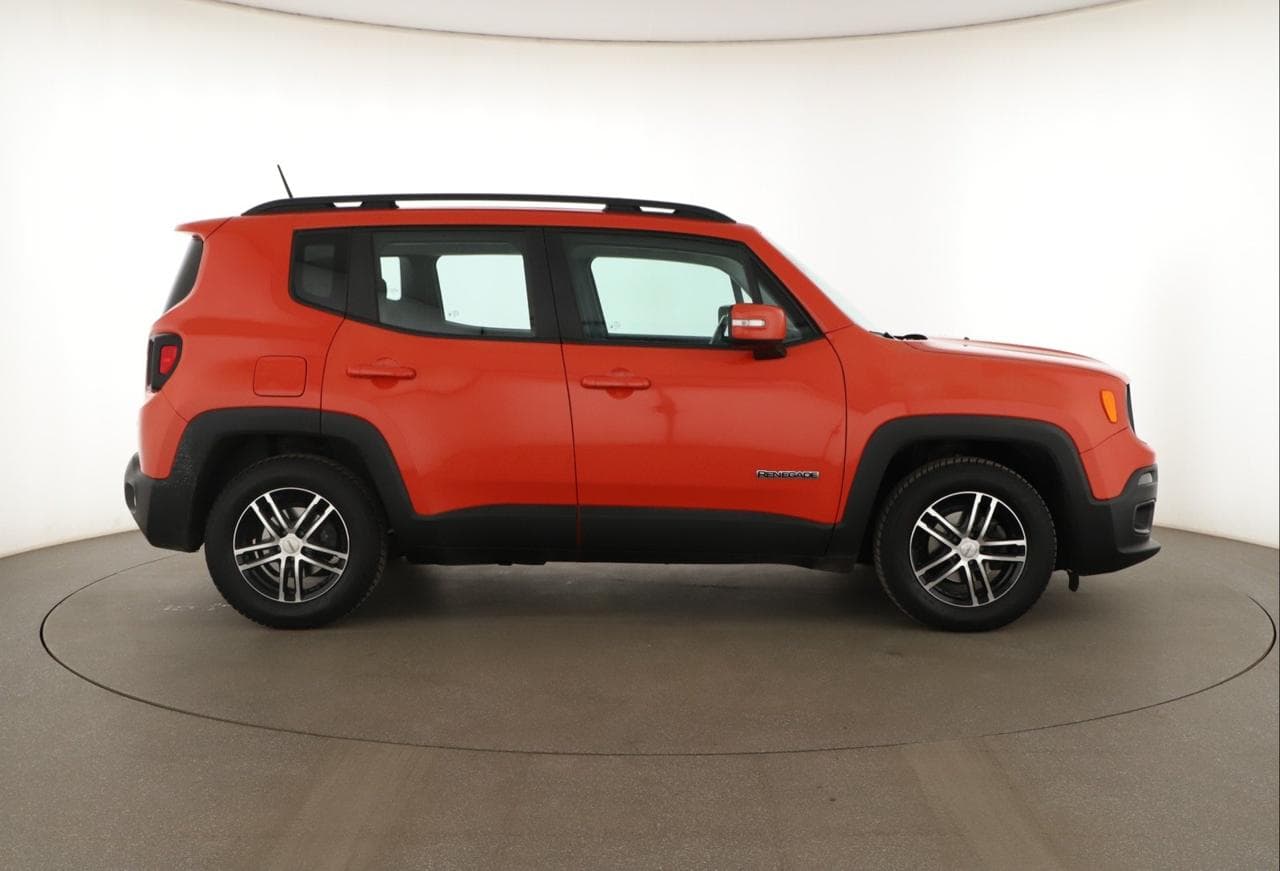 2017 Jeep Renegade - 7
