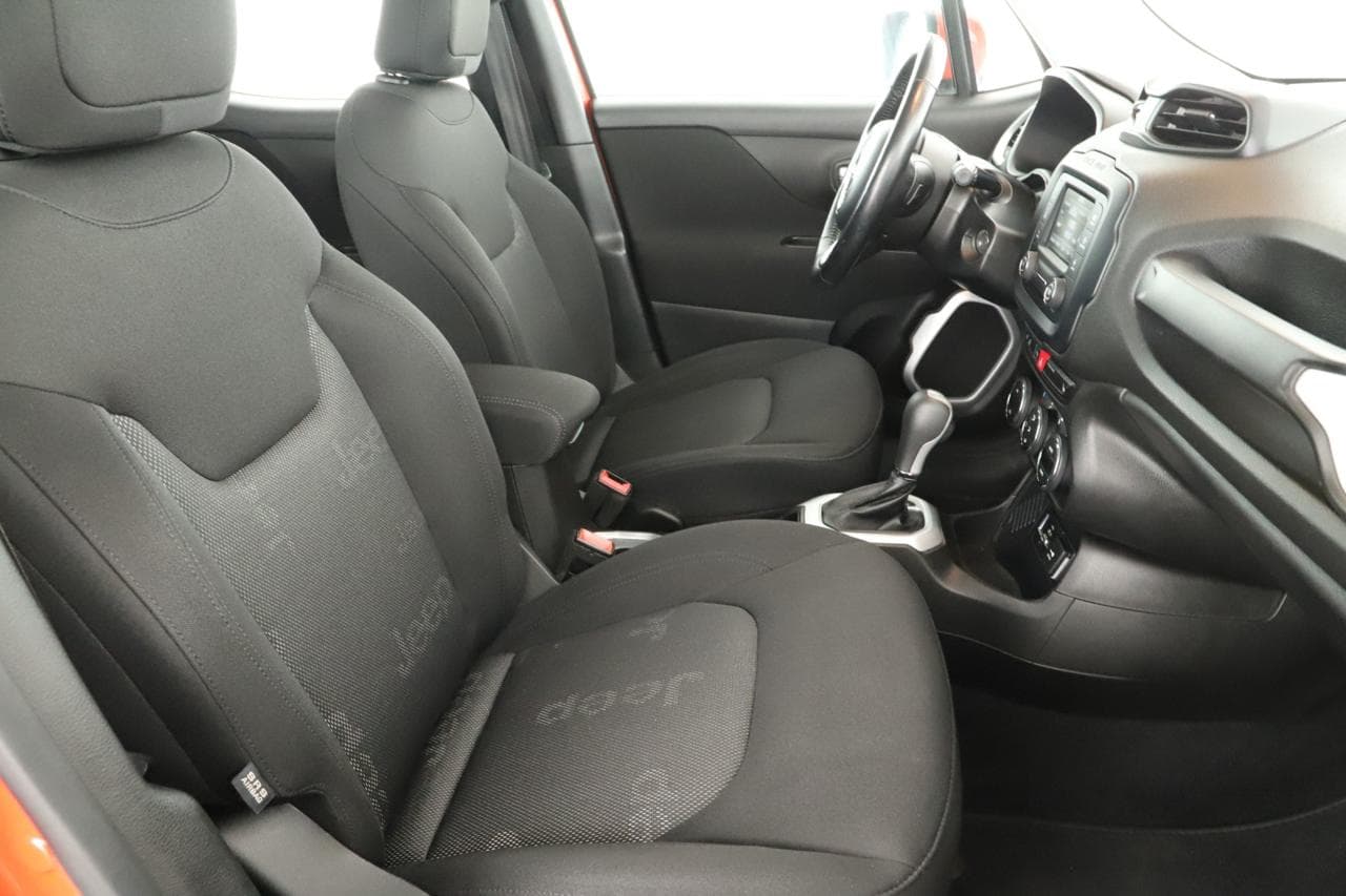 2017 Jeep Renegade - 9