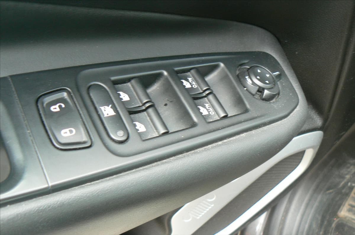 2017 Jeep Renegade - 9