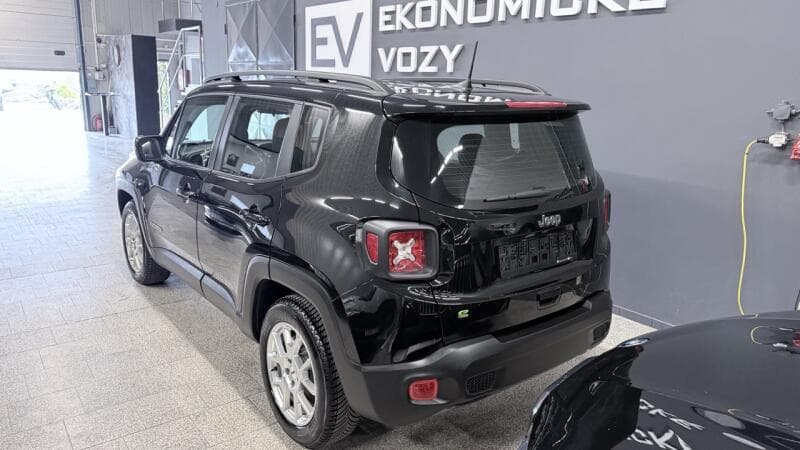 2022 Jeep Renegade - 13