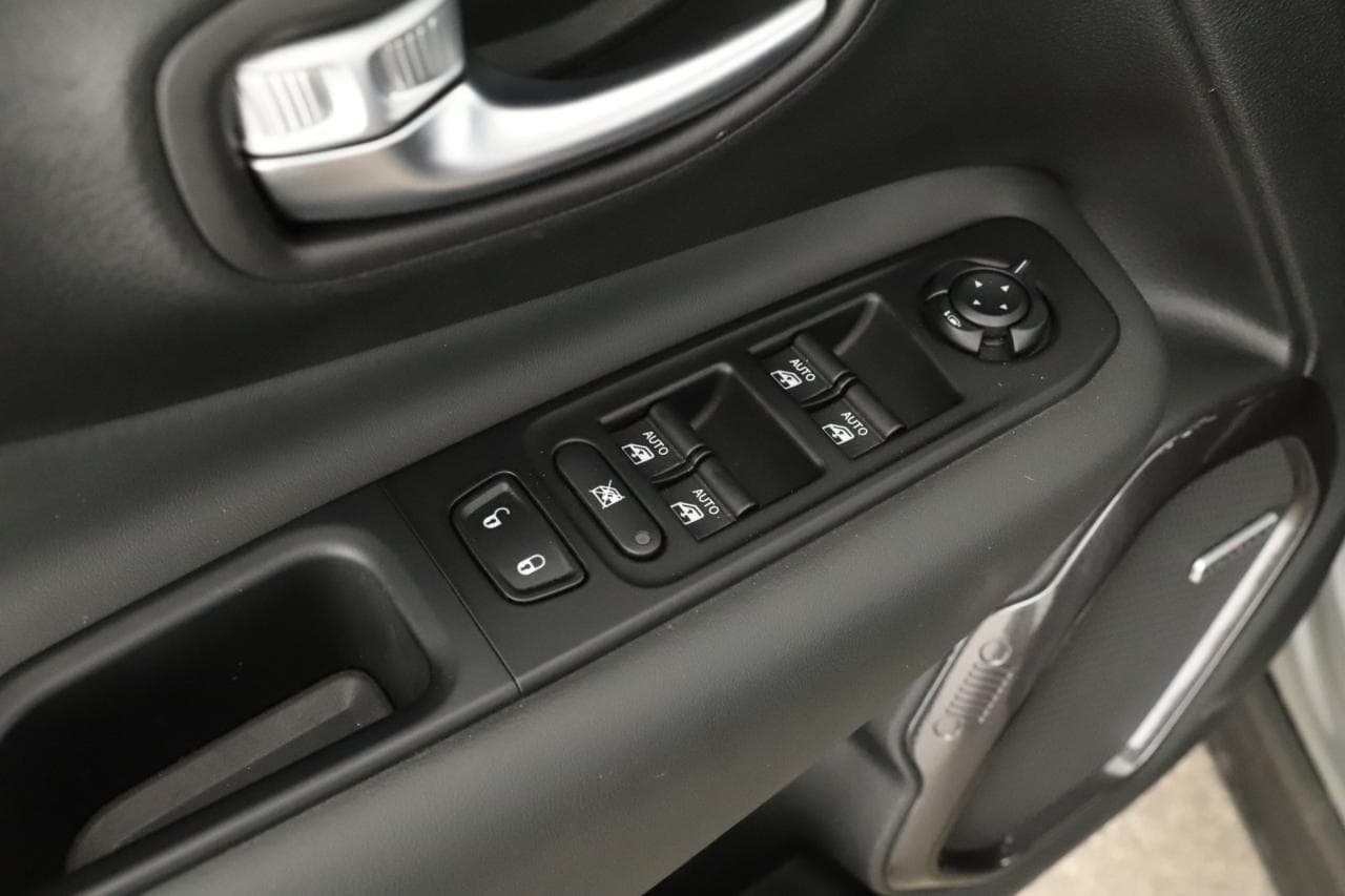 2020 Jeep RENEGADE - 15