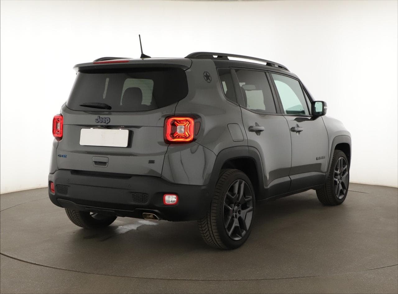 2020 Jeep RENEGADE - 7