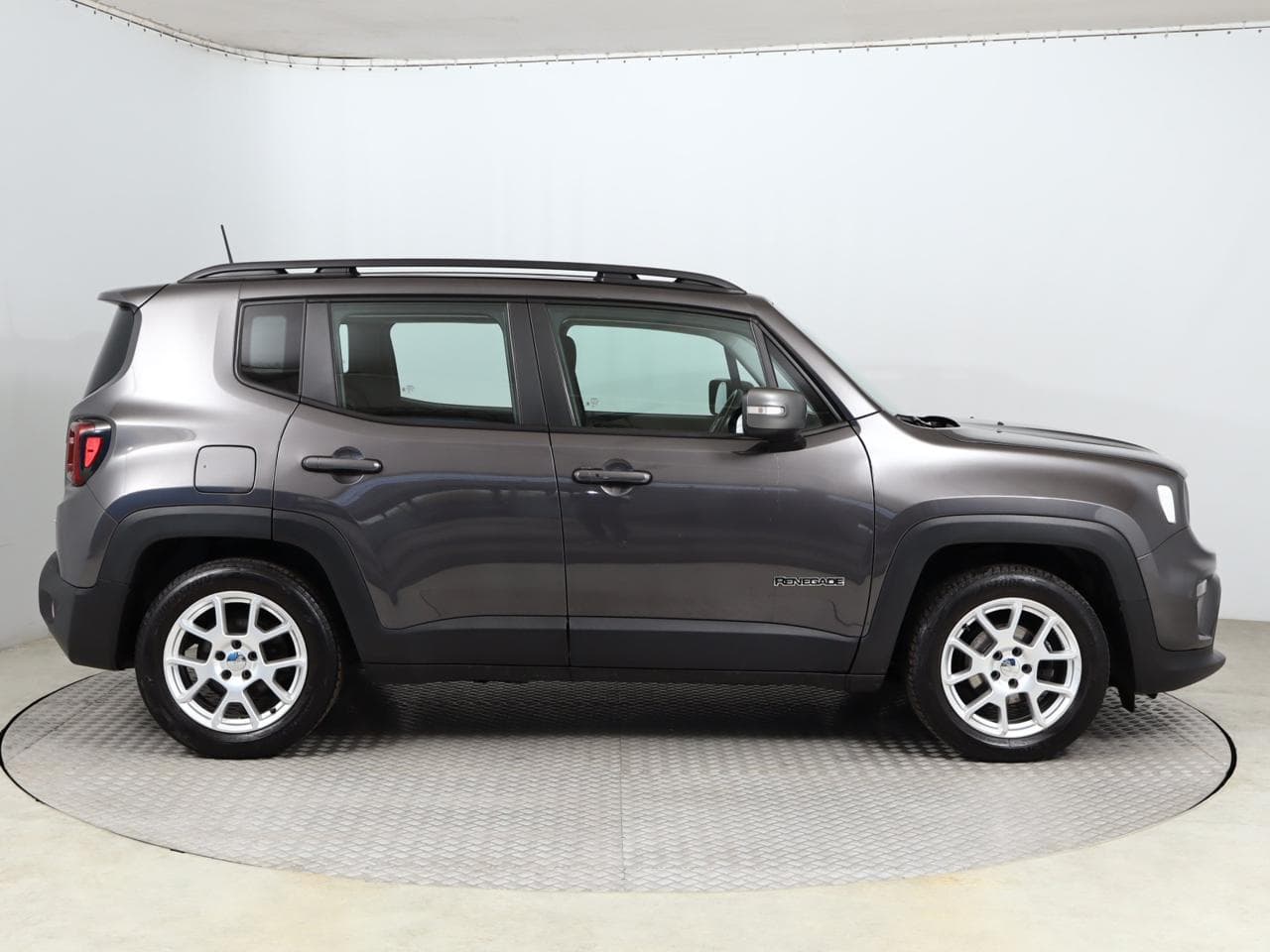 2020 Jeep RENEGADE - 8
