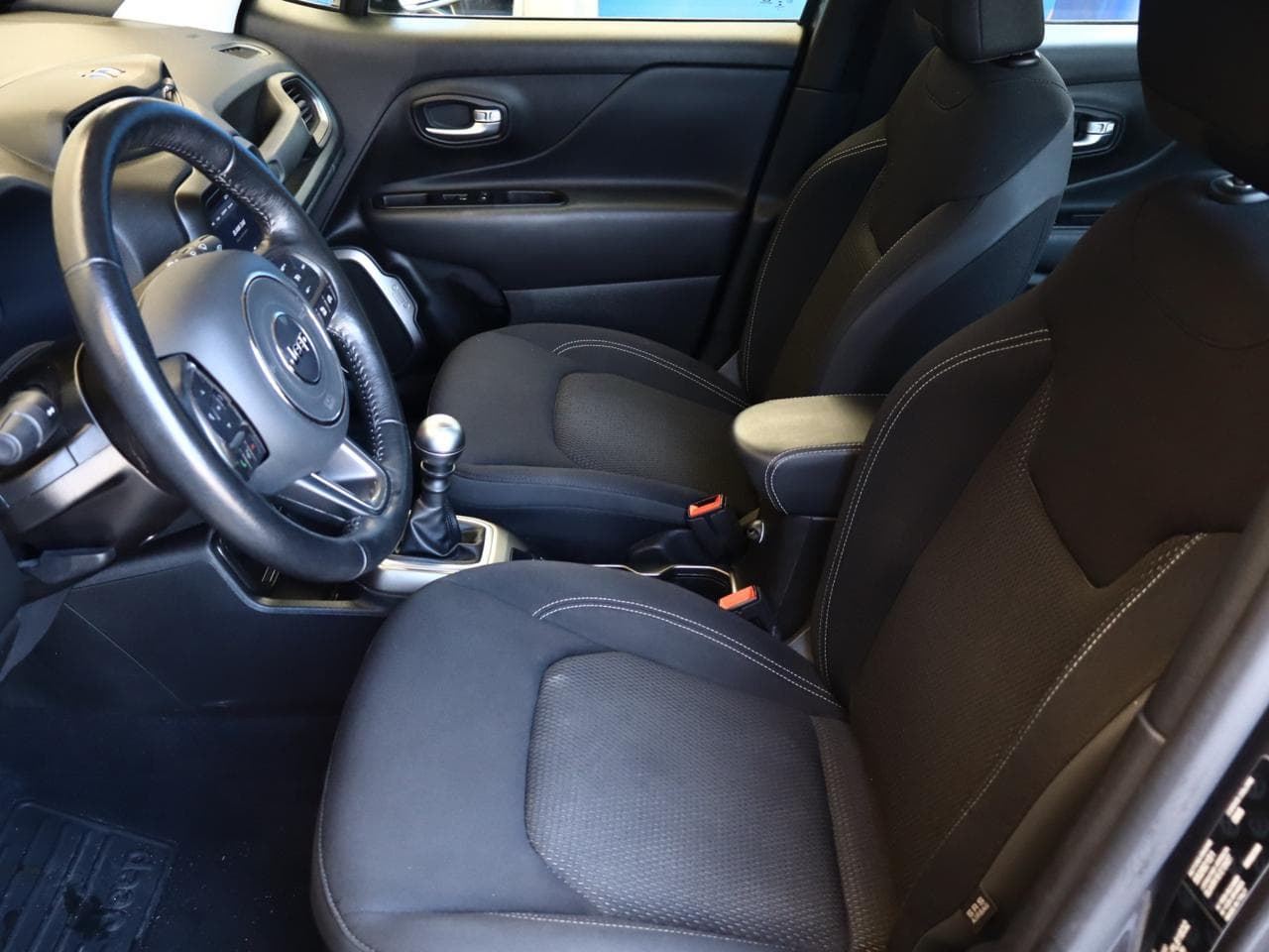 2020 Jeep RENEGADE - 14