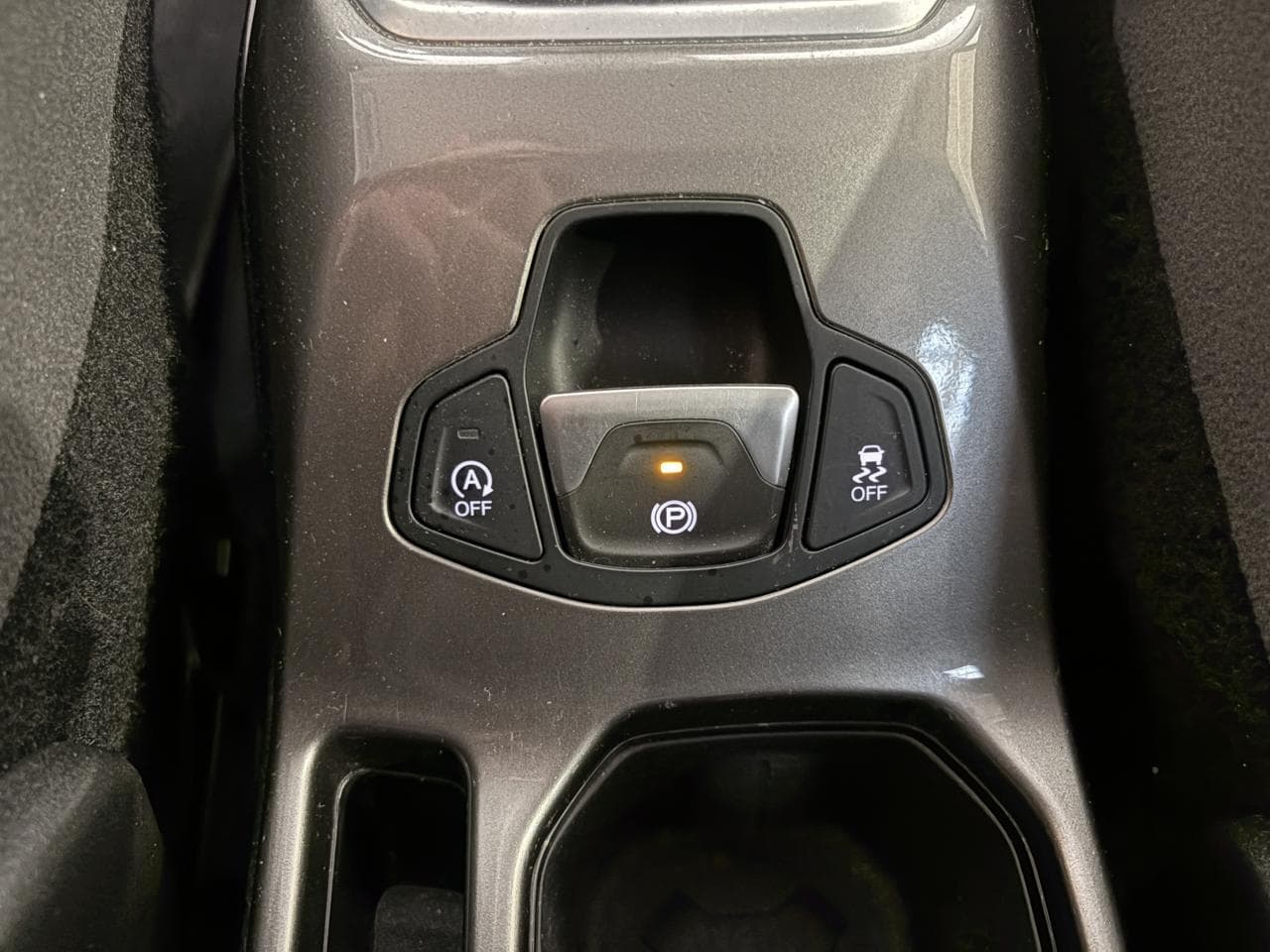 2018 Jeep RENEGADE - 25
