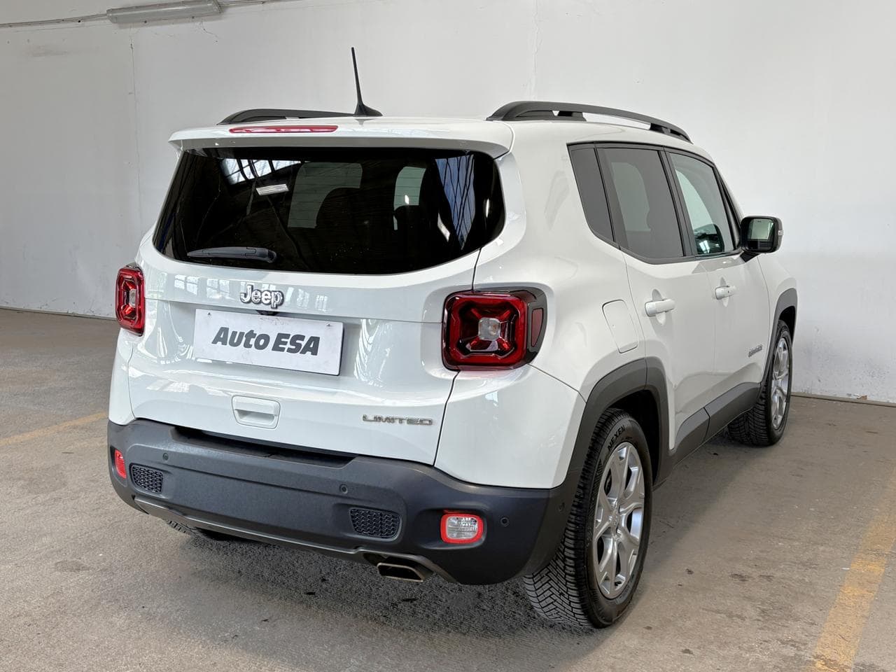 2018 Jeep RENEGADE - 4