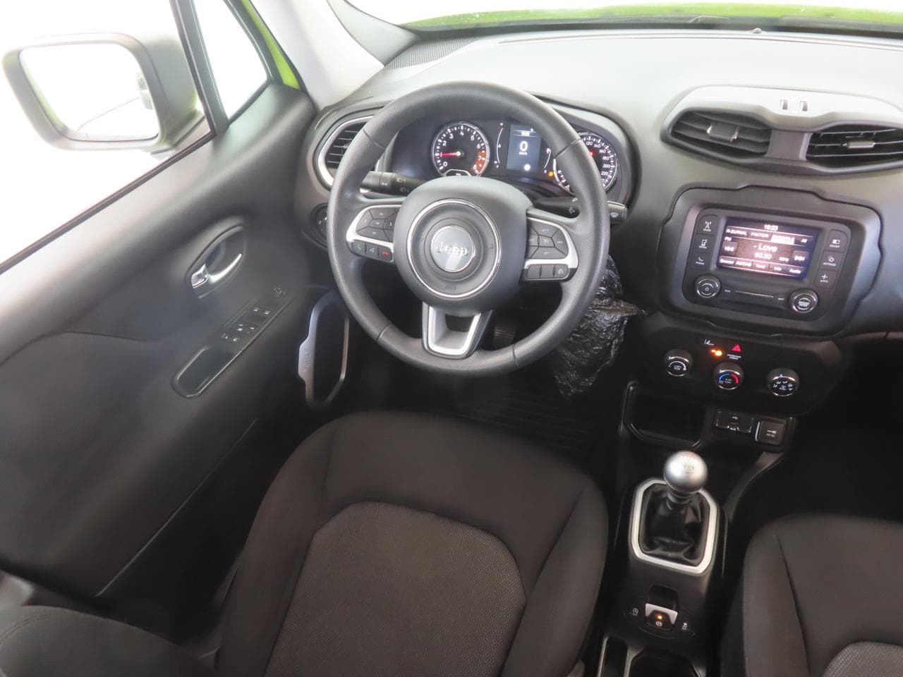 2019 Jeep RENEGADE - 9