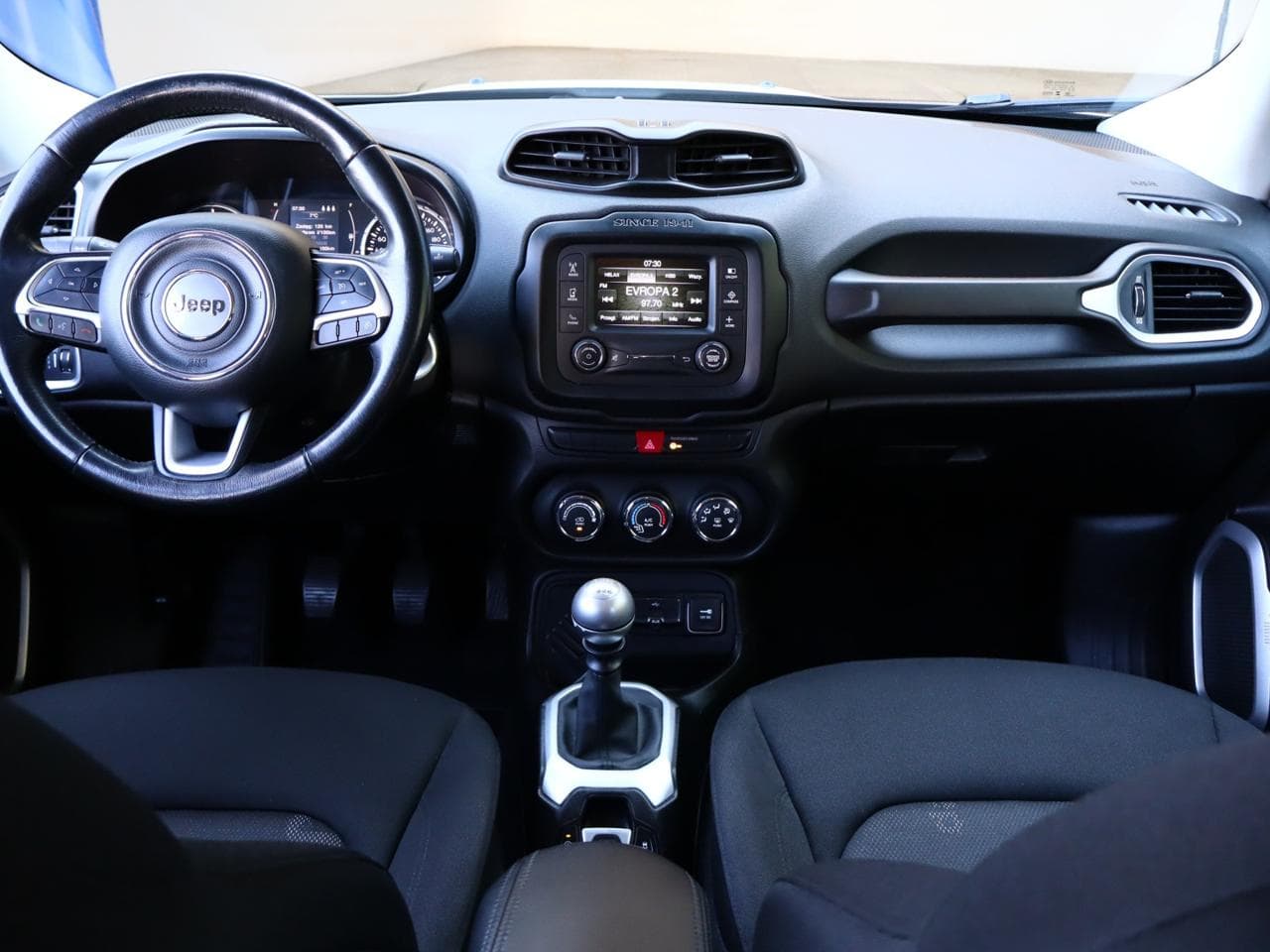 2014 Jeep RENEGADE - 9