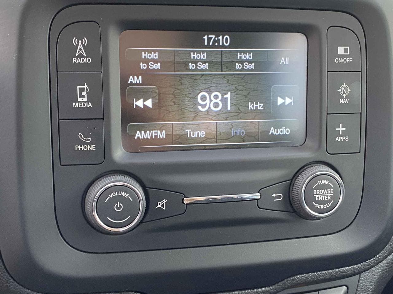 2016 Jeep RENEGADE - 33