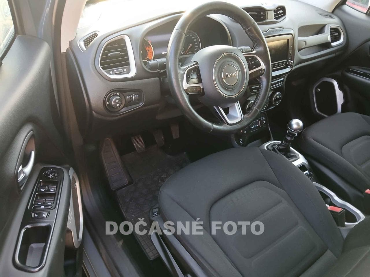 2015 Jeep RENEGADE - 3
