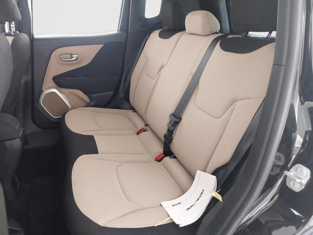 2015 Jeep RENEGADE - 15