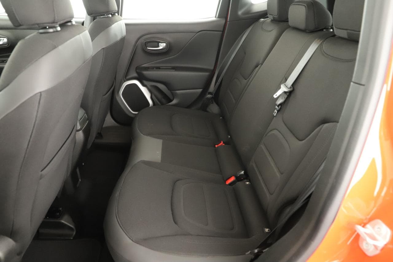 2015 Jeep RENEGADE - 11