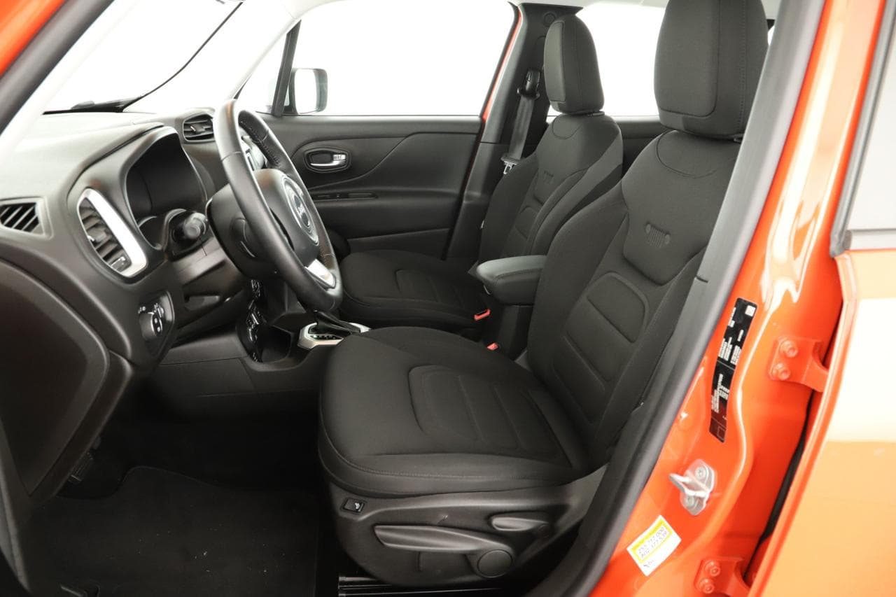 2015 Jeep RENEGADE - 12