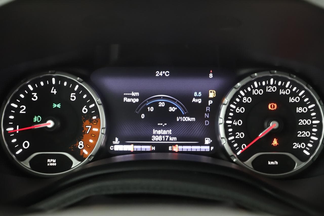 2015 Jeep RENEGADE - 13