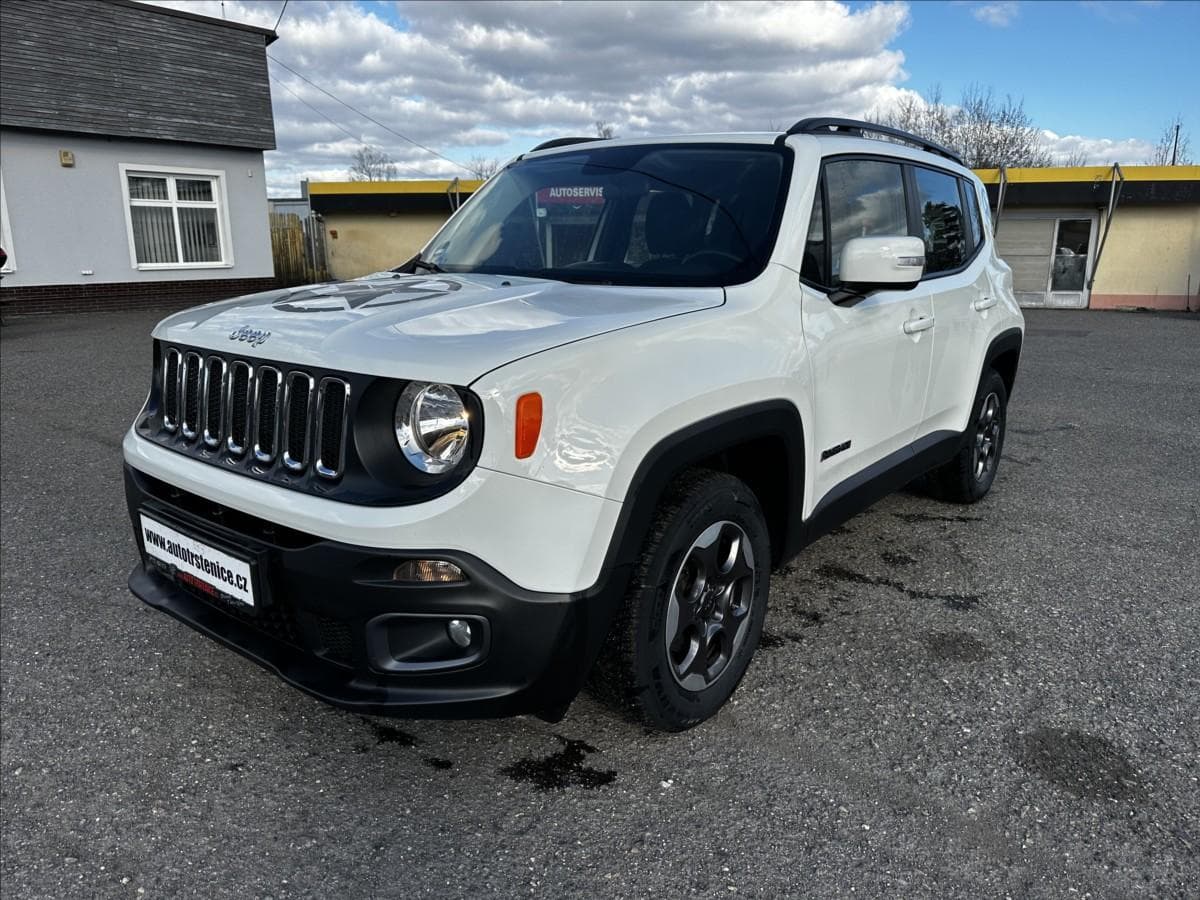 Jeep Renegade 1,4 MiltiAir 103kW - MÁLO KM terénní