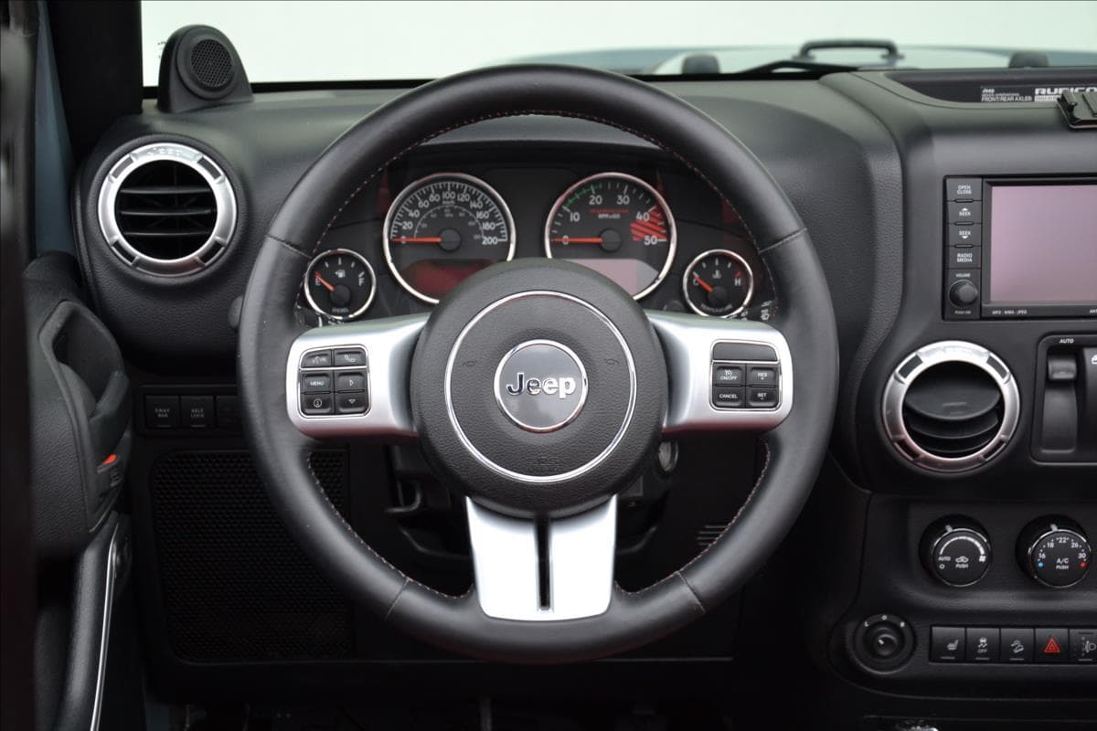 2013 Jeep Wrangler - 20