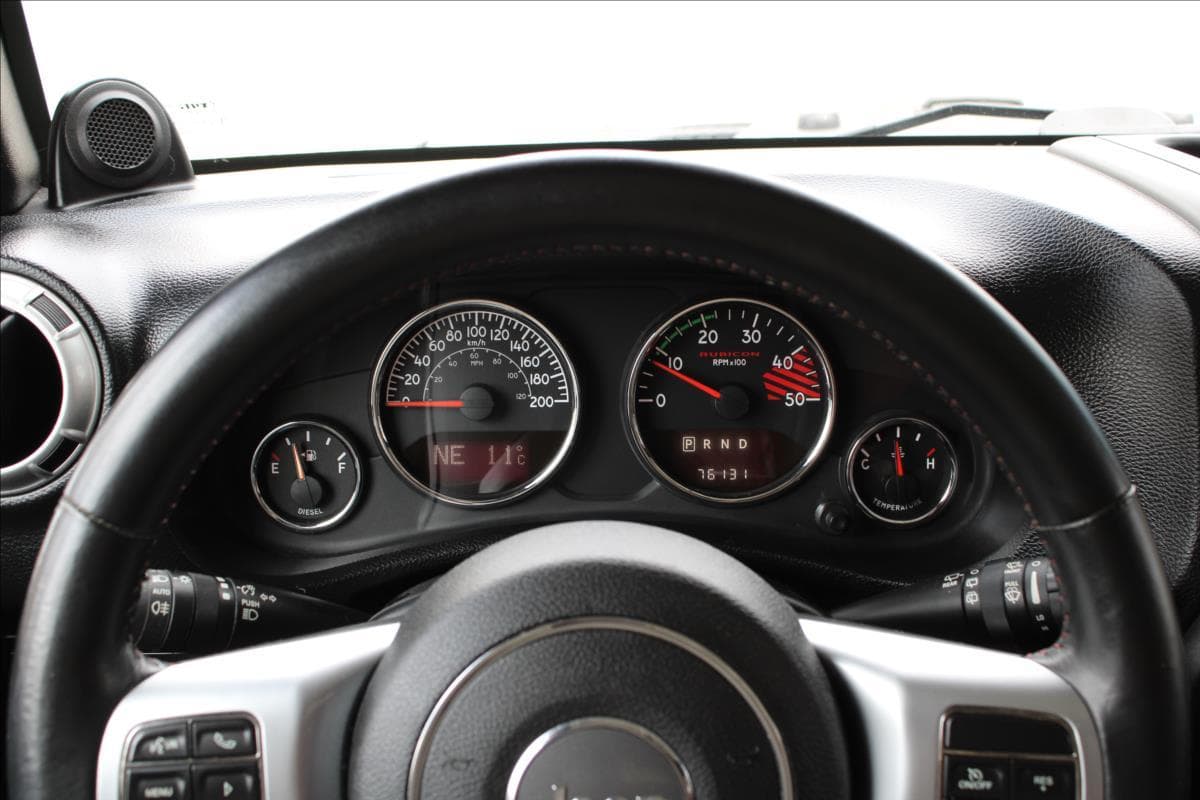 2013 Jeep Wrangler - 19