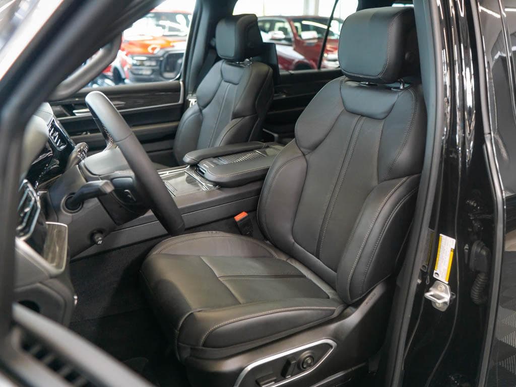 2023 Jeep OSTATNÍ - 15