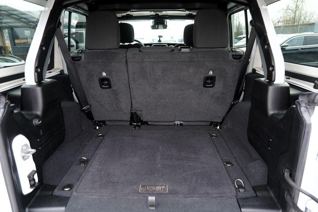 2021 Jeep Wrangler - 23