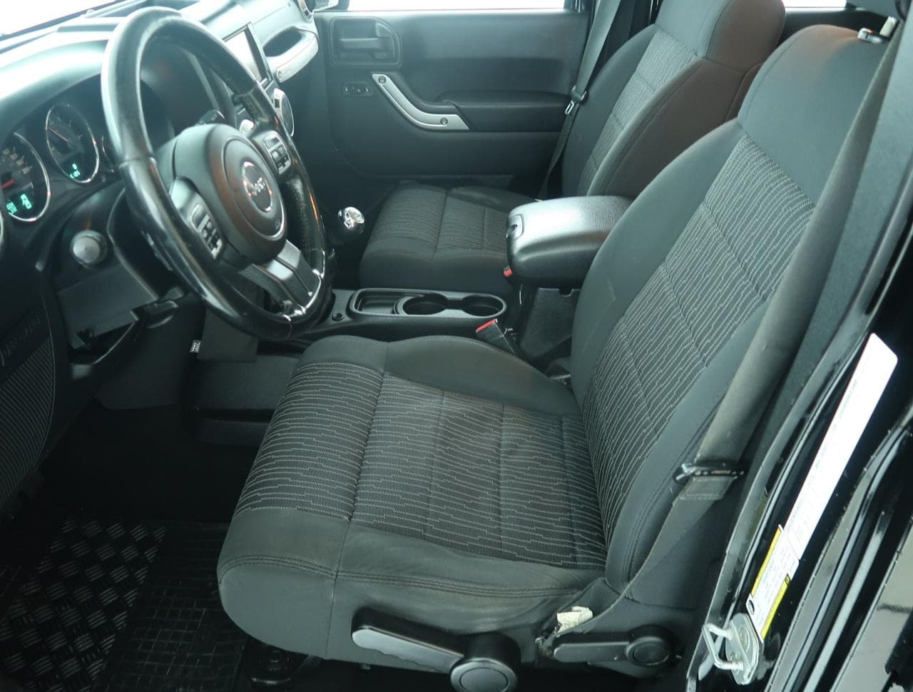 2011 Jeep Wrangler - 16