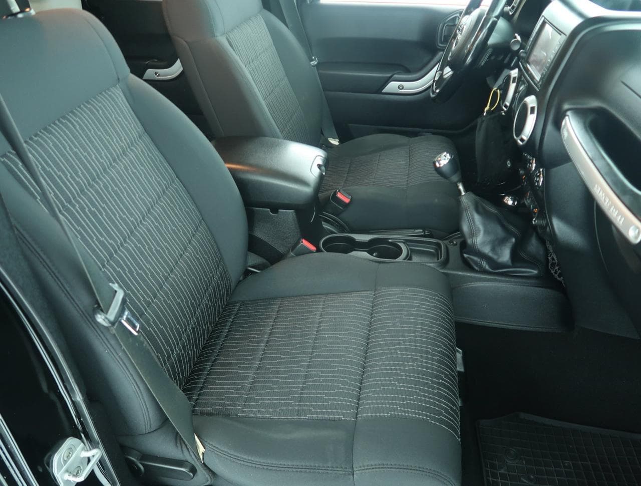 2011 Jeep Wrangler - 12